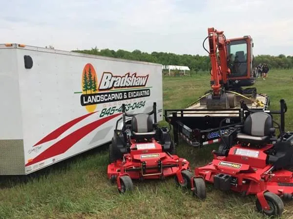 Custom yard maintenance in Gardiner, NY by Bradshaw Landscaping