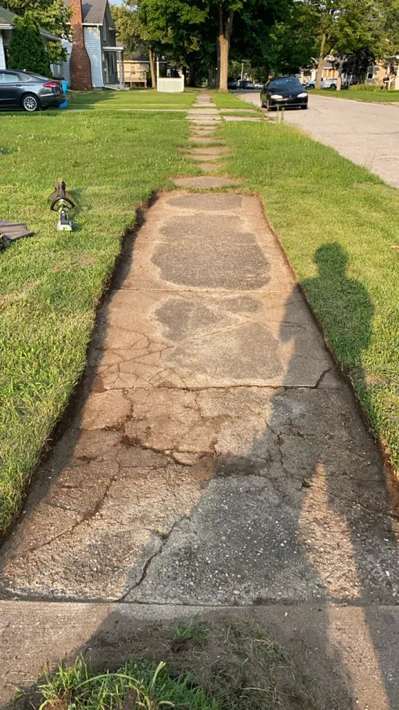 Affordable lawn care service for residential properties in Niles, MI by Bradys lawn and landscaping