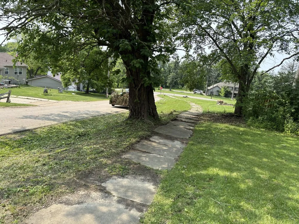 Expert landscape design experts serving Marseilles, IL - Brady’s Lawn Service