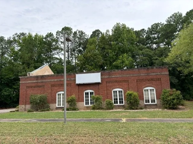 Expert landscaping services in Greenville, NC by Branch To Blade Lawn And Tree Care