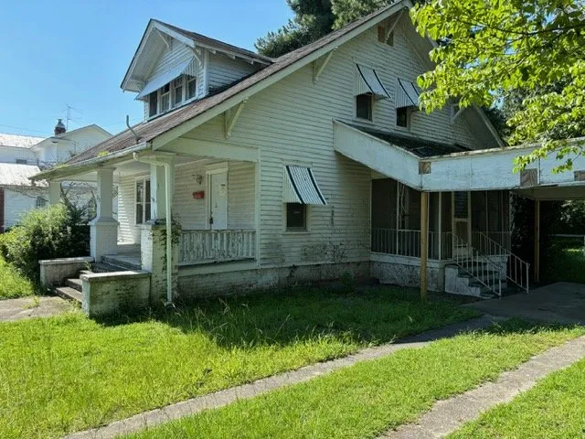 Top-rated landscape design near you across Greenville, NC - Branch To Blade Lawn And Tree Care