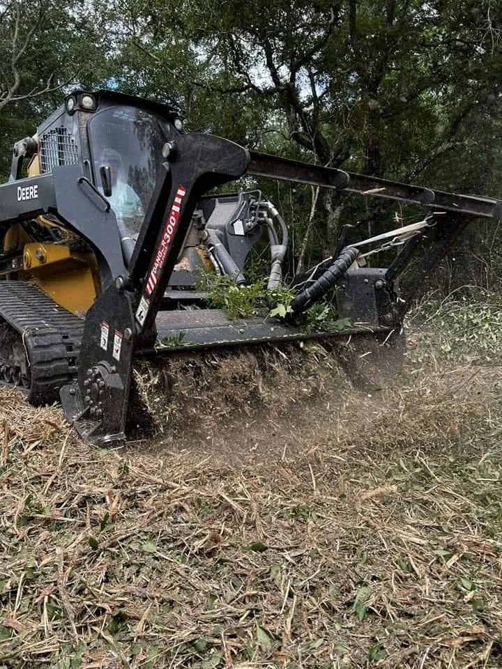 Custom lawn care service with custom design in Barney, GA by Branch To Branch Land Management