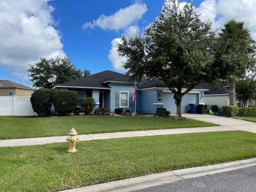 Trusted lawn care service in Jacksonville, FL - Branch’s Lawn Service