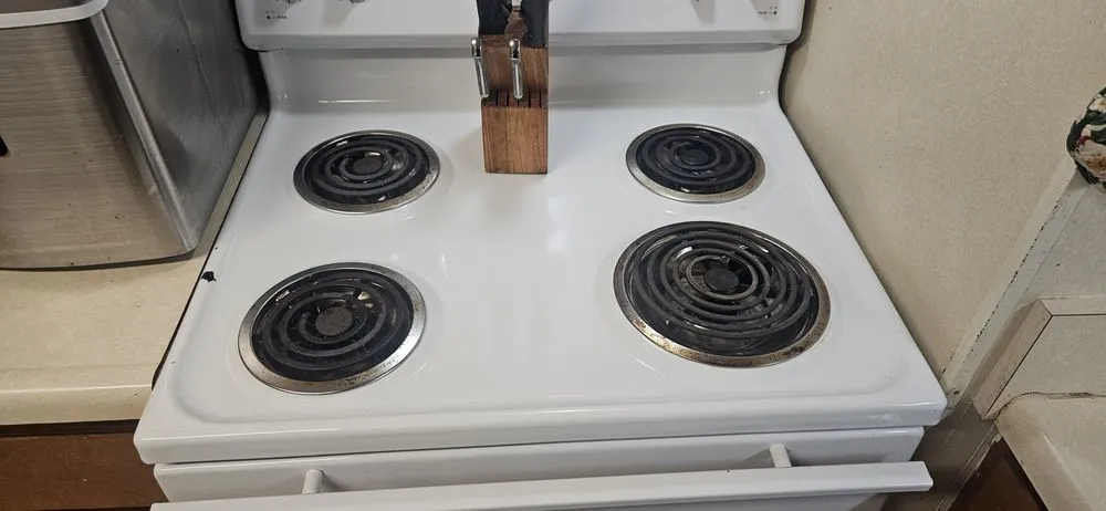 Reliable lawn mowing service for residential properties in Pontotoc, MS by Brandon Labor Services