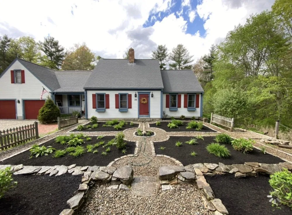 Local landscaping services experts serving Pembroke, MA - Brandon Landscaping