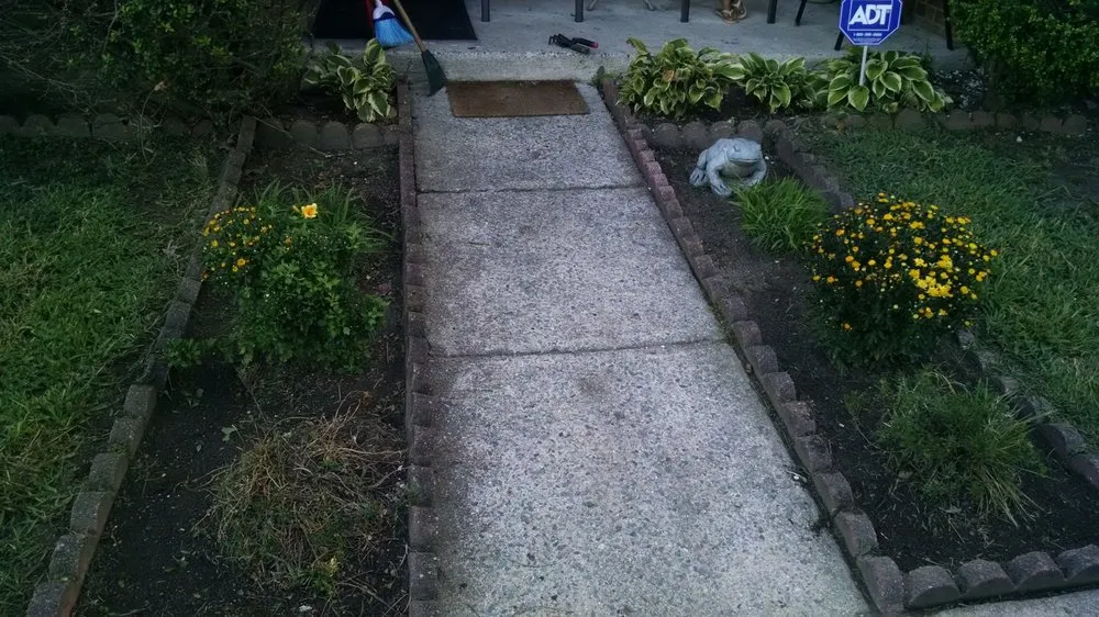 Professional residential landscaping in Newport News, VA by Brandon Precision Landscaping