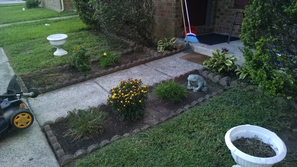 Local yard maintenance for homes in Newport News, VA by Brandon Precision Landscaping