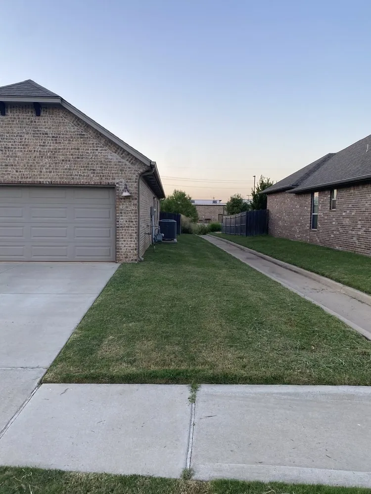 Reliable garden landscaping with custom design in Edmond, OK by Brandon Seasonal Solutions