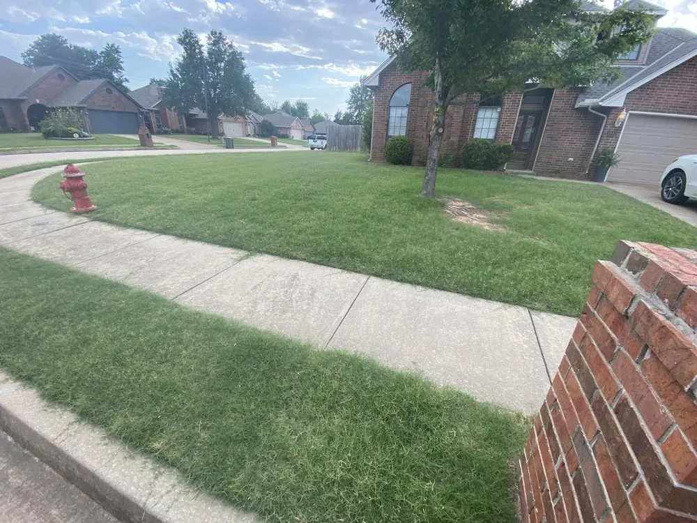 Affordable residential landscaping in Edmond, OK by Brandon Seasonal Solutions