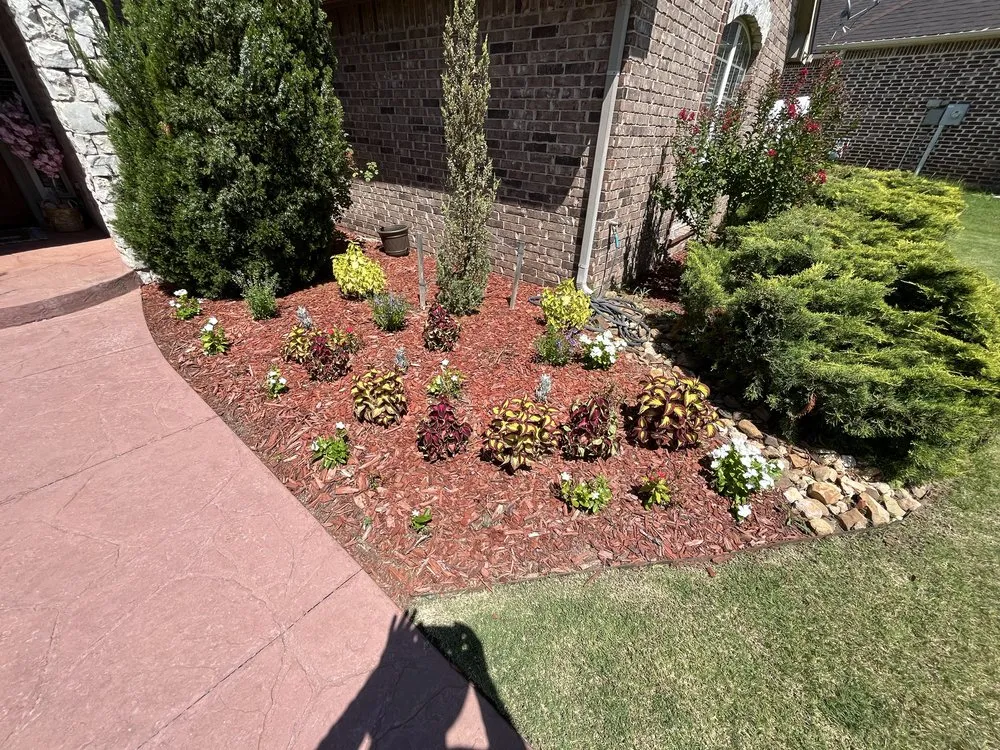 Affordable outdoor landscaping in Edmond, OK - Brandon Seasonal Solutions