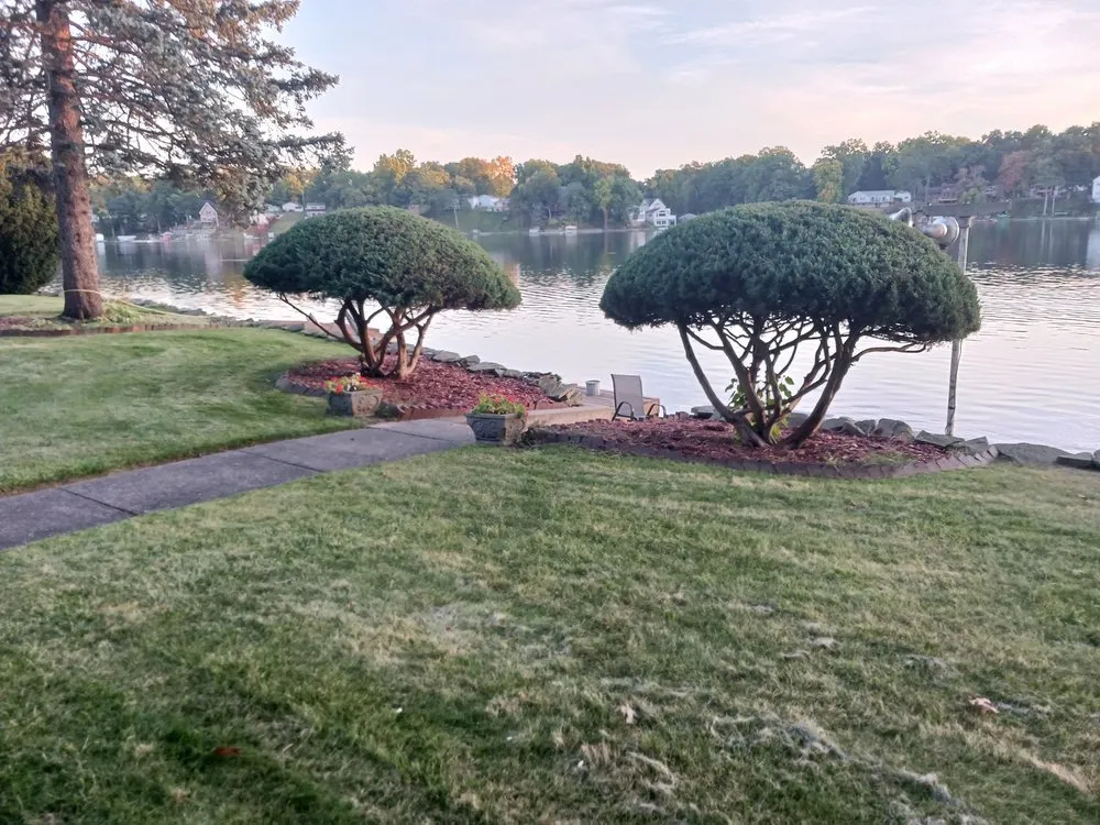 Local lawn care service in Battle Creek, MI - Brandon Smith Landscaping & Lawn Maintenance