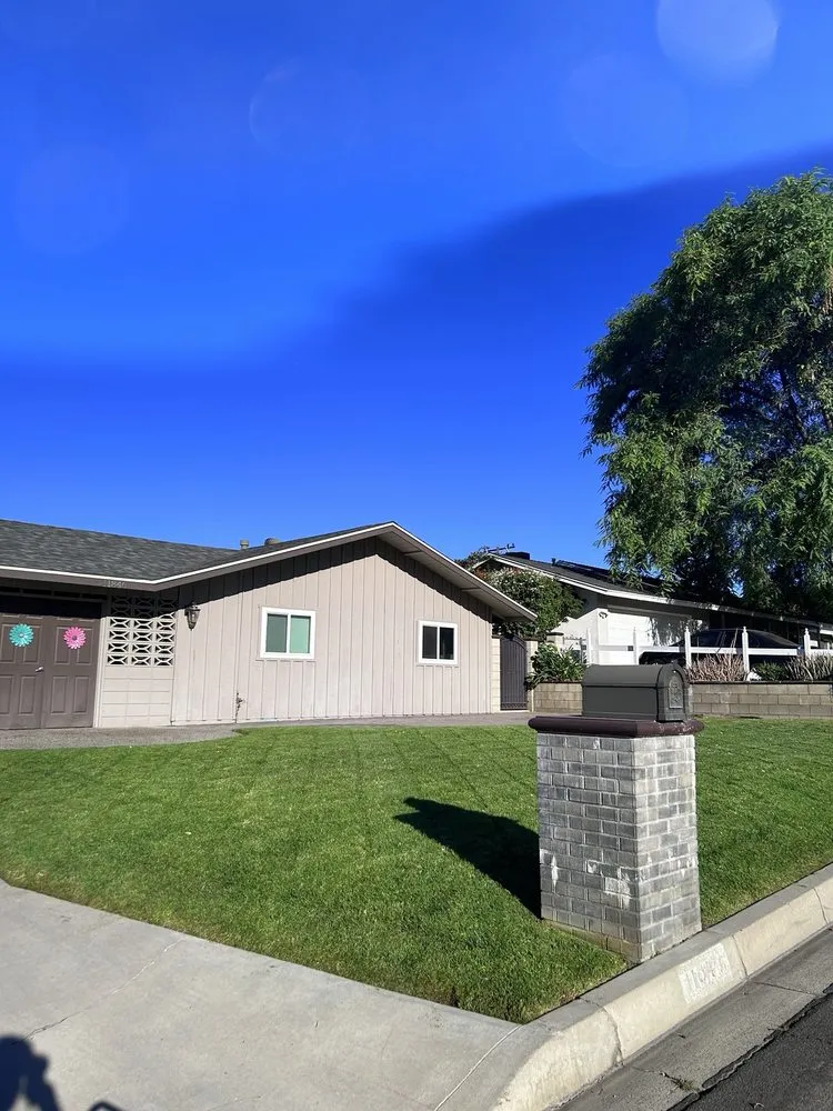 Local lawn mowing service in Riverside, CA by Brandon’s Landscape