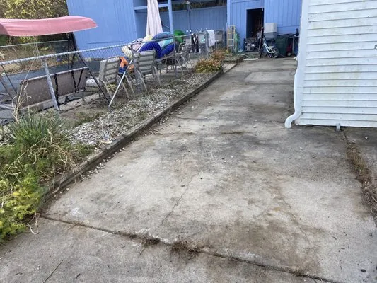 Brandon’s Lawncare And Landscape Logo