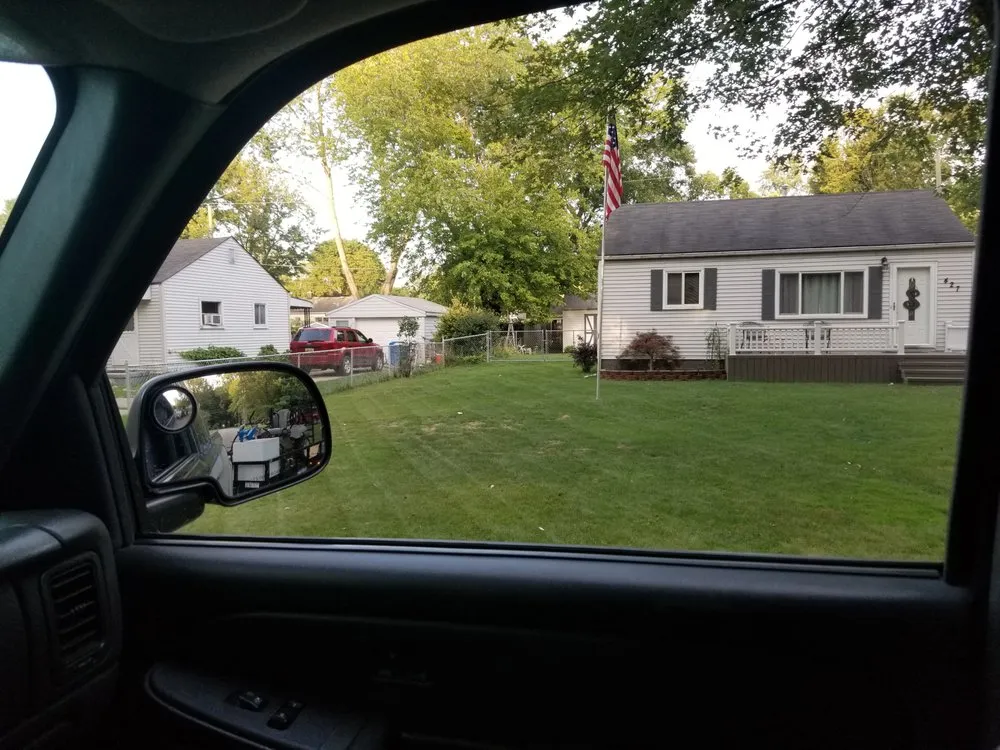 Local outdoor landscaping in Waterford Township, MI - Brandon's Outdoor Services