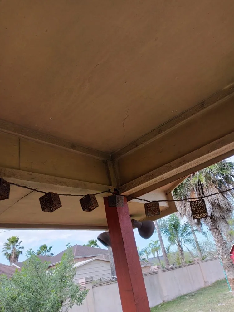 Top-rated yard maintenance in Edinburg, TX by Brandon's Pressure Washing And Lawn Care Services