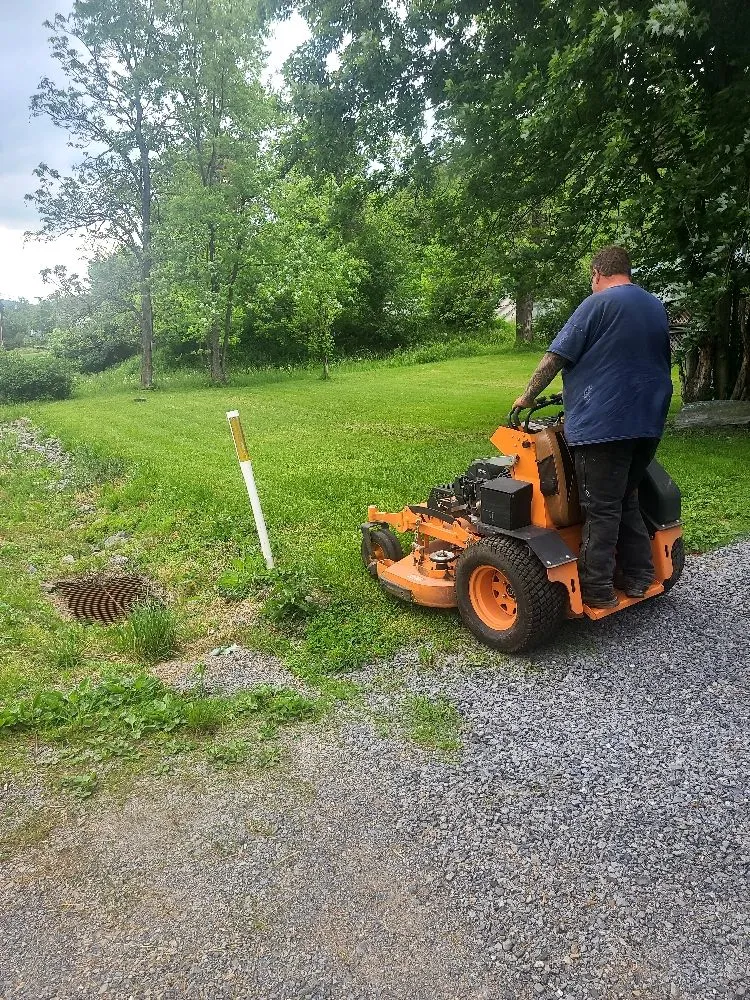 Professional yard cleanup service for beautiful yards across Centre Hall, PA - Brandons Services