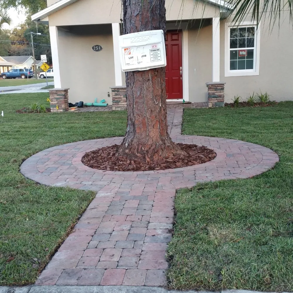 Custom lawn mowing service in Casselberry, FL - Brannon's landscaping an more