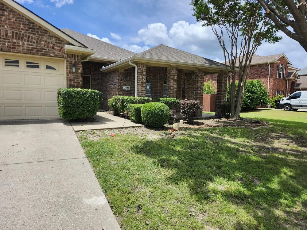 Professional lawn care service in Garland, TX - Brant's Lawn Care