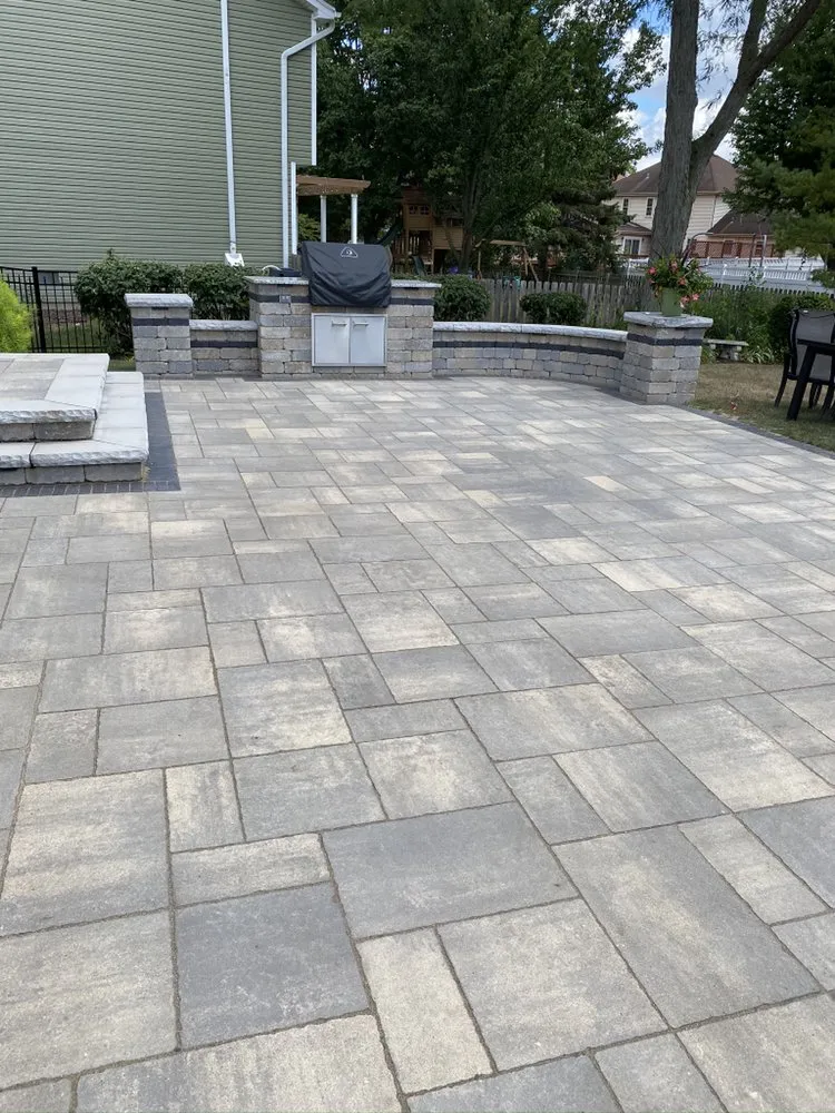 Affordable yard cleanup service for year-round maintenance across Glendale Heights, IL - Brass Lawn Care & Landscaping