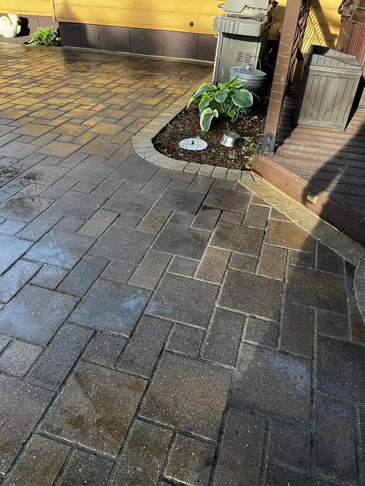 Custom lawn mowing service in Elgin, IL - Braulio Landscaping