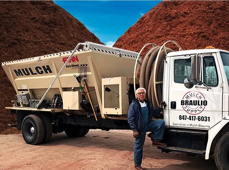 Reliable garden landscaping for year-round maintenance in Mundelein, IL by Braulio Mulch Supply