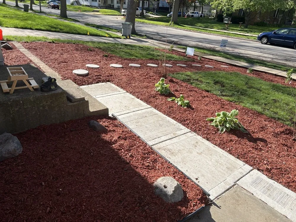 Custom garden landscaping in Milwaukee, WI - Braun's All-Year Landscaping