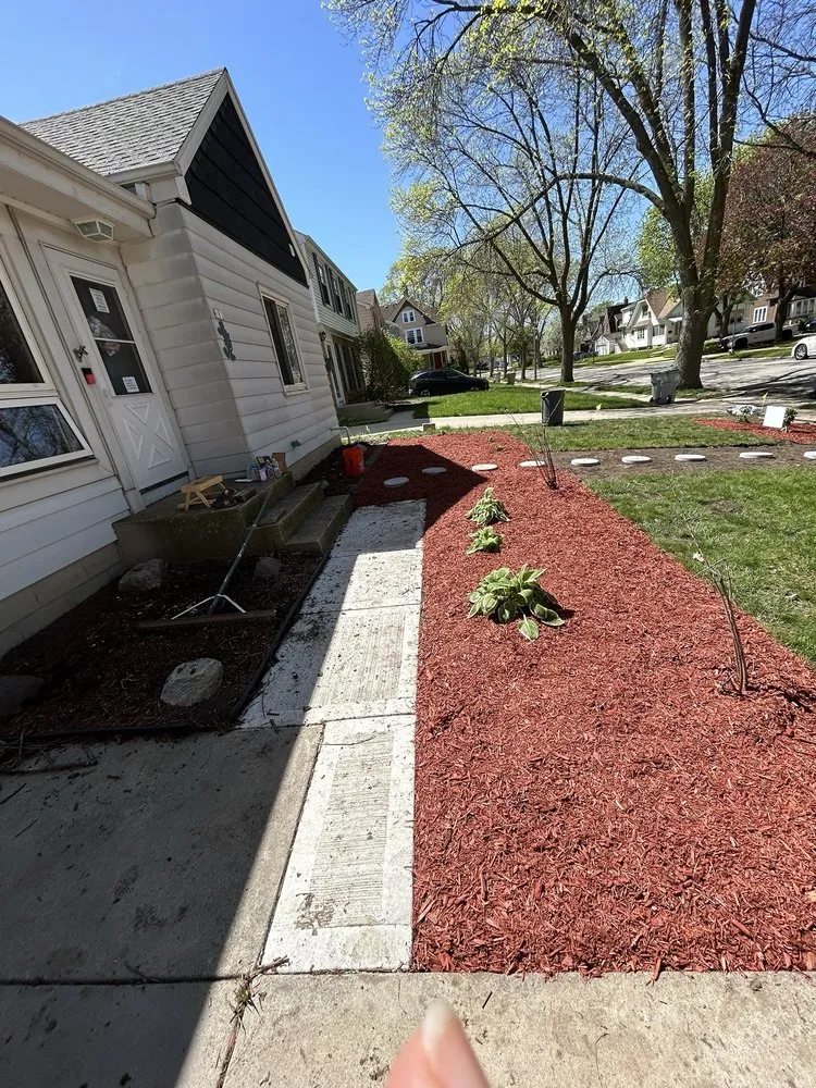 Affordable lawn mowing service in Milwaukee, WI - Braun's All-Year Landscaping