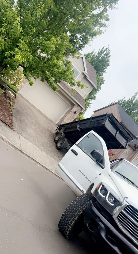 Professional landscaping services experts serving Keizer, OR - Brave Landscaping & Design