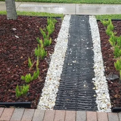 Affordable garden landscaping near you across West Palm Beach, FL - Bravo Service
