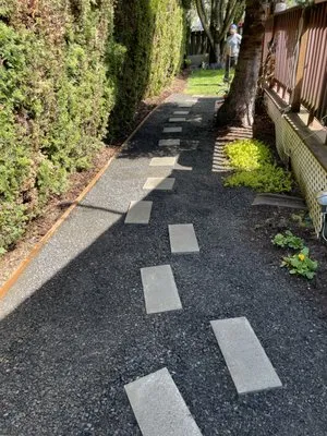 Bravos Landscaping Innovation Logo