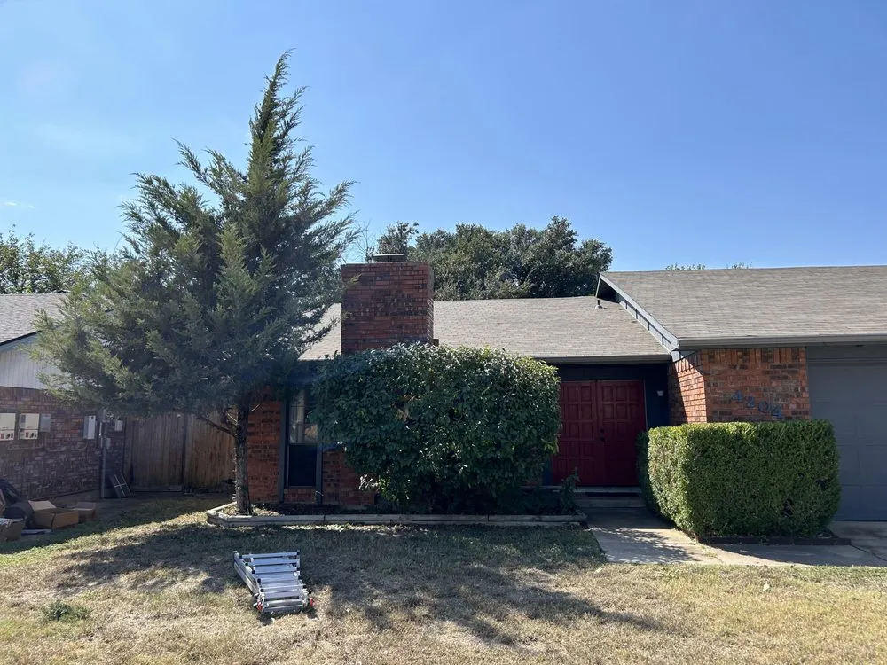 Top-rated garden landscaping in Arlington, TX by Brawns Professional Lawn Service