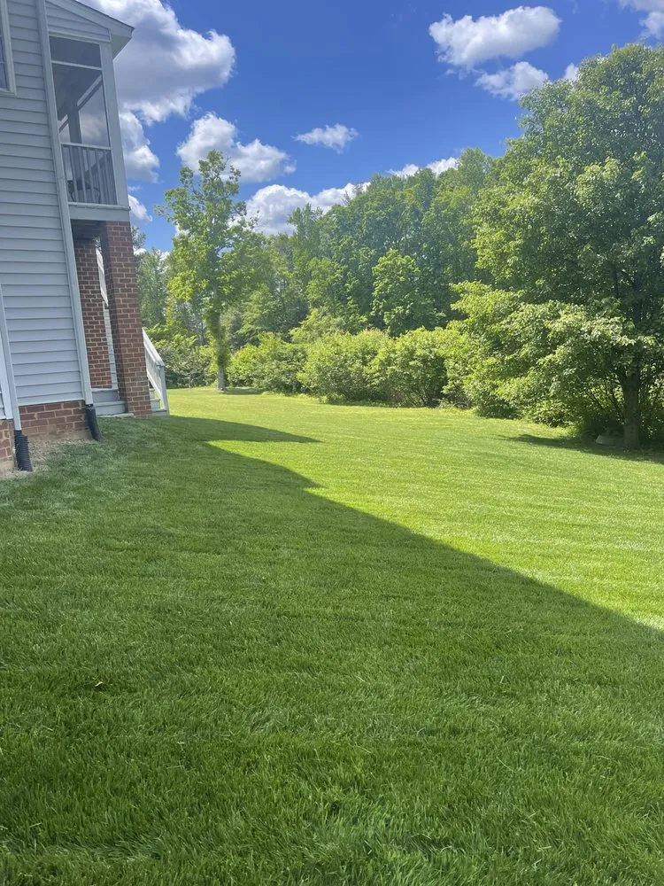 Top-rated landscape installation in Midlothian, VA by Braxton Lawn Care