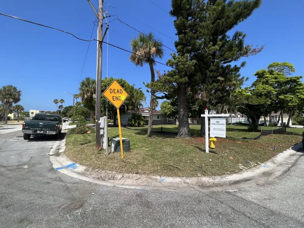 Expert yard maintenance in Dade City, FL - Braxton’s Lawn Care