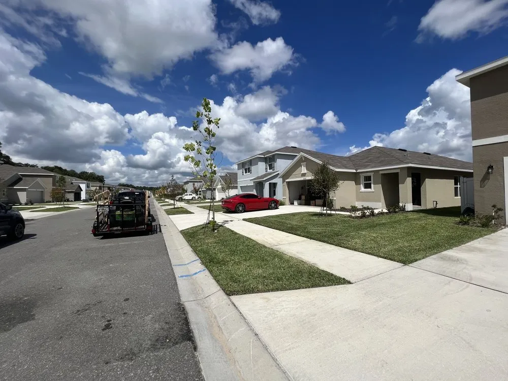 Professional lawn care service in Dade City, FL by Braxton’s Lawn Care