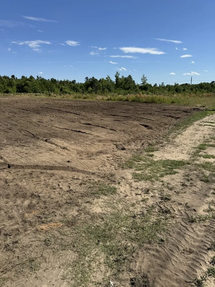 Local residential landscaping for year-round maintenance in Pembroke, NC by Brayboy’s Landscaping, Grading and Hauling