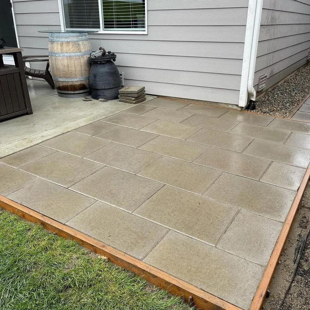 Local yard cleanup service for beautiful yards in Olympia, WA by Braydon's Landscaping