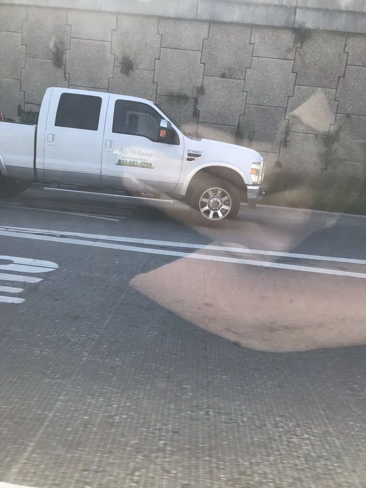 Top-rated landscaping services for residential properties in Houston, TX by Brays Oaks Landscape