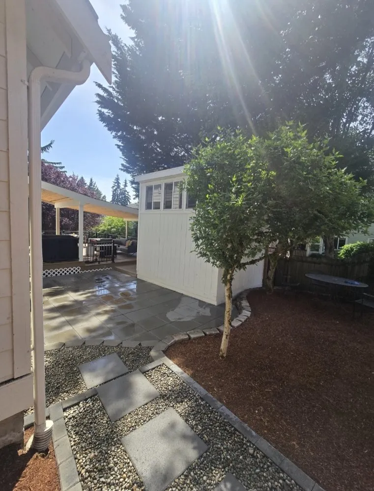 Local garden landscaping for homes in Bonney Lake, WA by BRC Landscaping