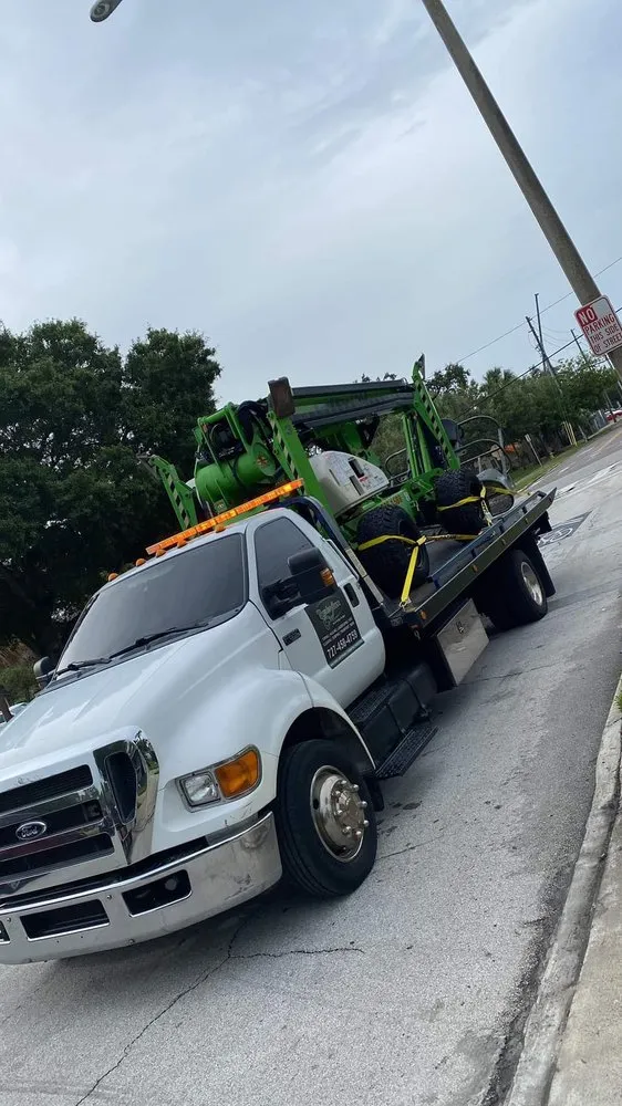 Trusted yard maintenance in St Petersburg, FL by Breadwynners