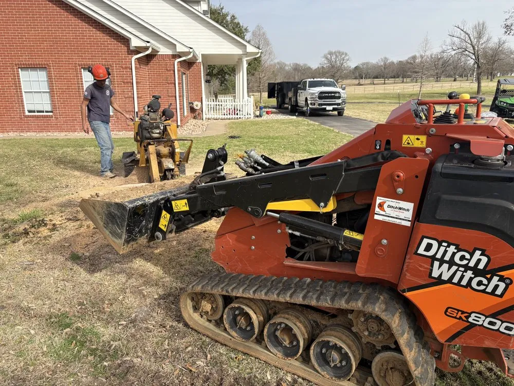 Custom yard maintenance for residential properties across Chandler, TX - Breaking ground outdoor services