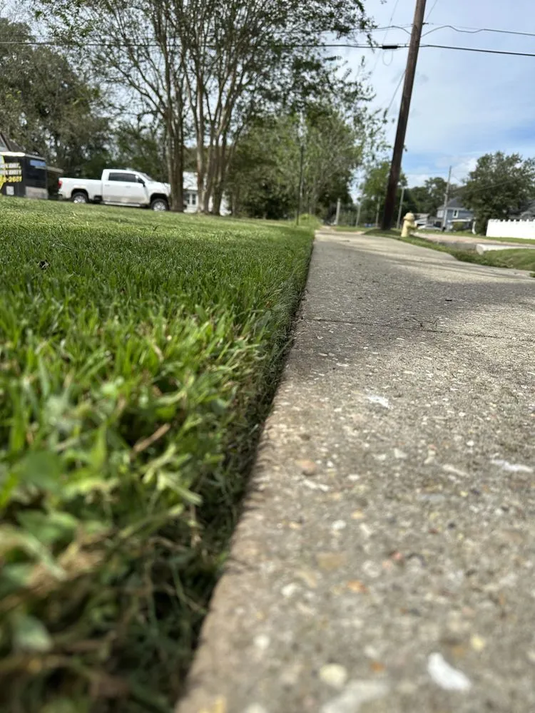 Custom garden landscaping experts serving Iota, LA - Breaux’s Lawn Care Services
