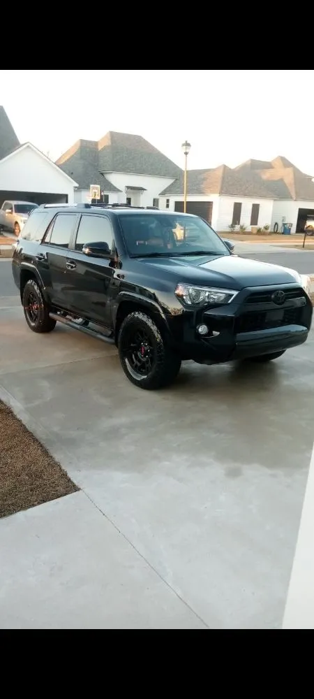 Local lawn mowing service in Lafayette, LA - Breaux's Waterworks