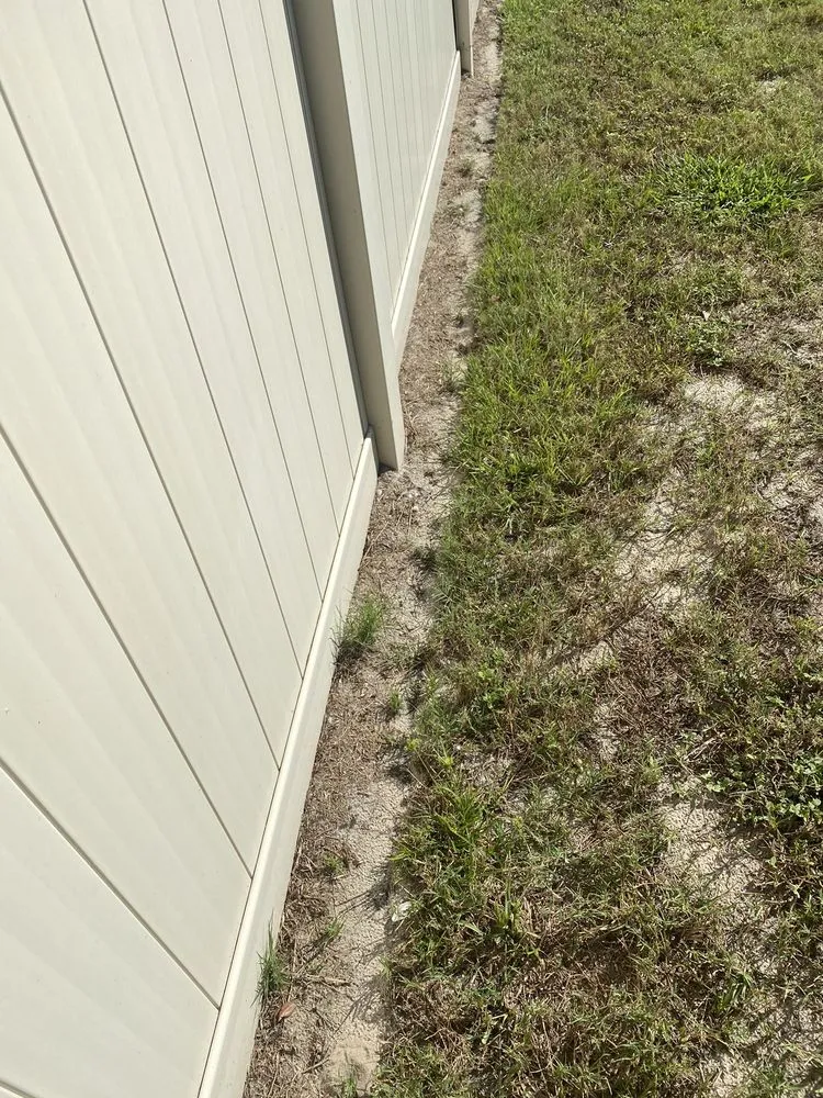 Custom garden landscaping in Deltona, FL by Brecht Landscaping