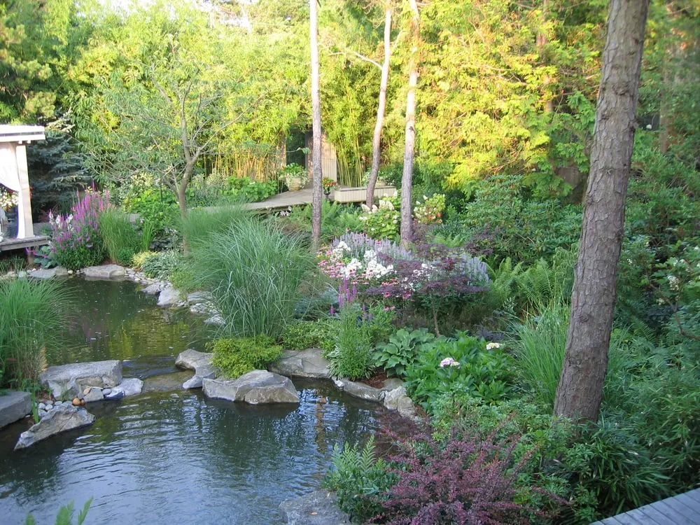 Custom lawn mowing service experts serving New York, NY - Breckenridge Garden Design