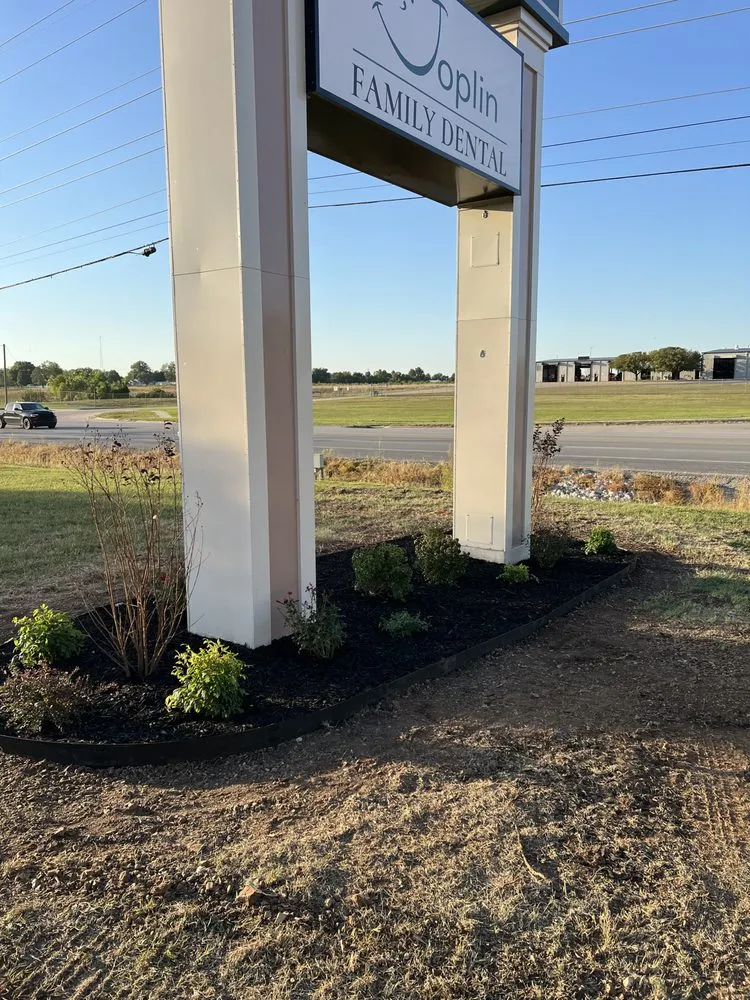 Local garden landscaping in Joplin, MO - Breedlove Lawn Care