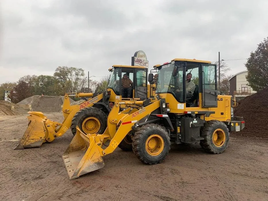 Local yard maintenance in Waterford, MI - Breen's Landscape & Supply Center
