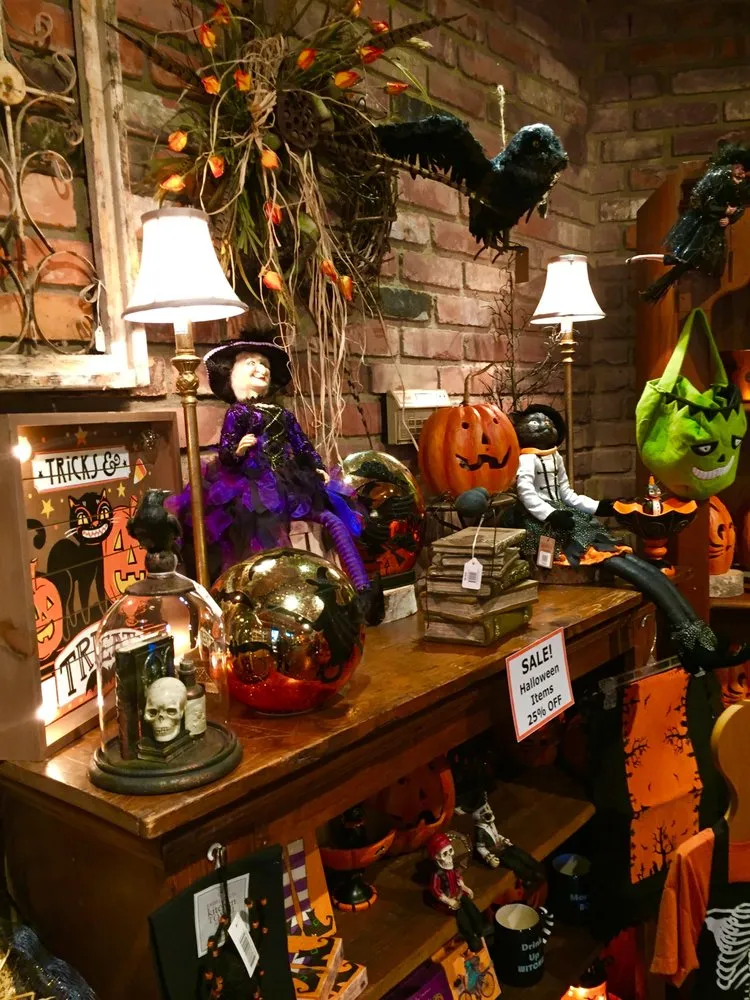 Custom garden landscaping in Chagrin Falls, OH by Breezewood Gardens & Gifts