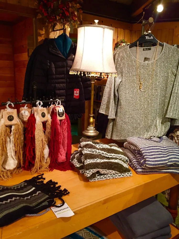 Professional garden landscaping in Chagrin Falls, OH - Breezewood Gardens & Gifts