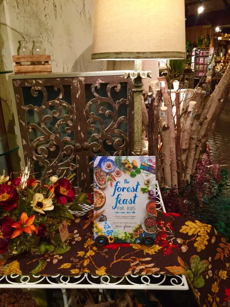 Expert residential landscaping in Chagrin Falls, OH - Breezewood Gardens & Gifts