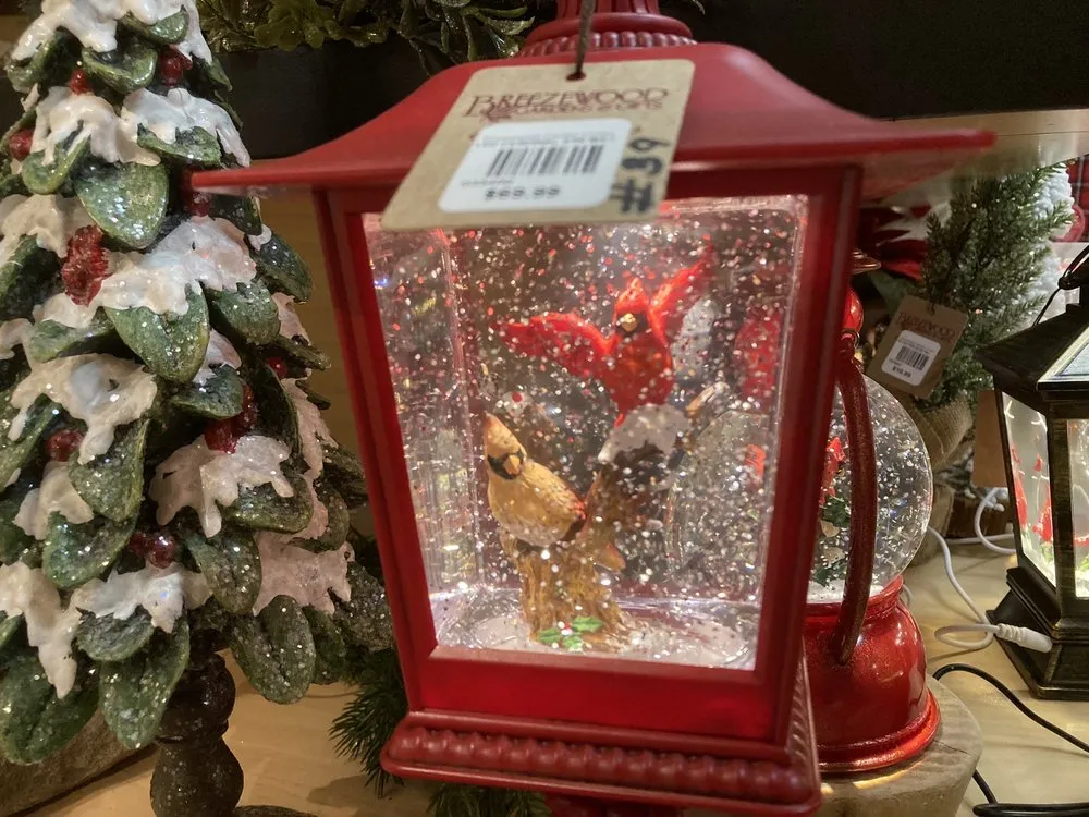 Expert garden landscaping for residential properties in Chagrin Falls, OH by Breezewood Gardens & Gifts